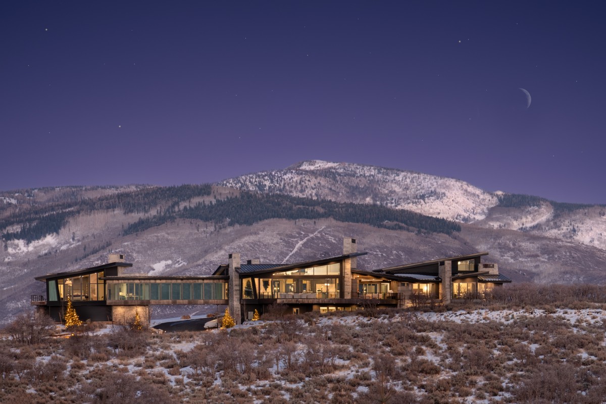 Grand Contemporary Home Among Utah's Mountain Scenery Haven Lifestyles