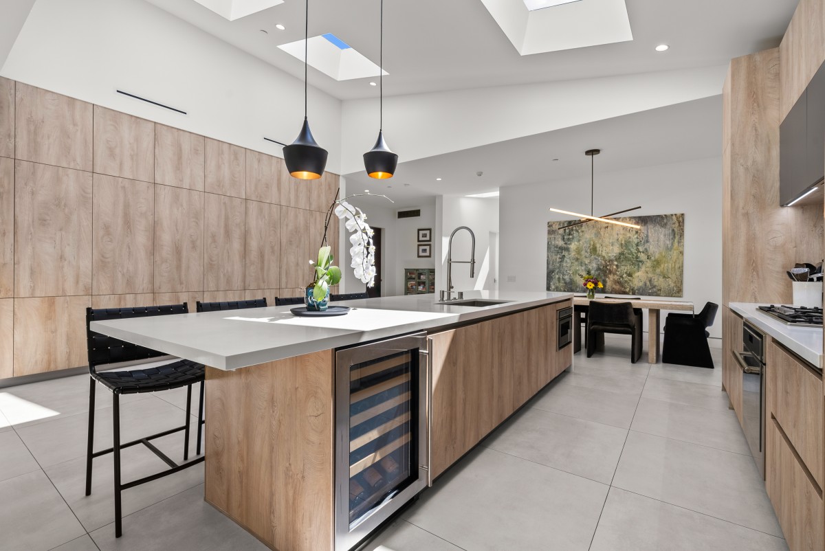 Modern Masterpiece in a Dream Studio City Location - Haven Lifestyles