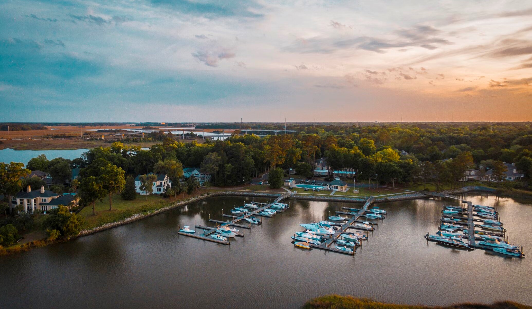 A Look at Top Waterfront Neighborhoods in Haven Lifestyles