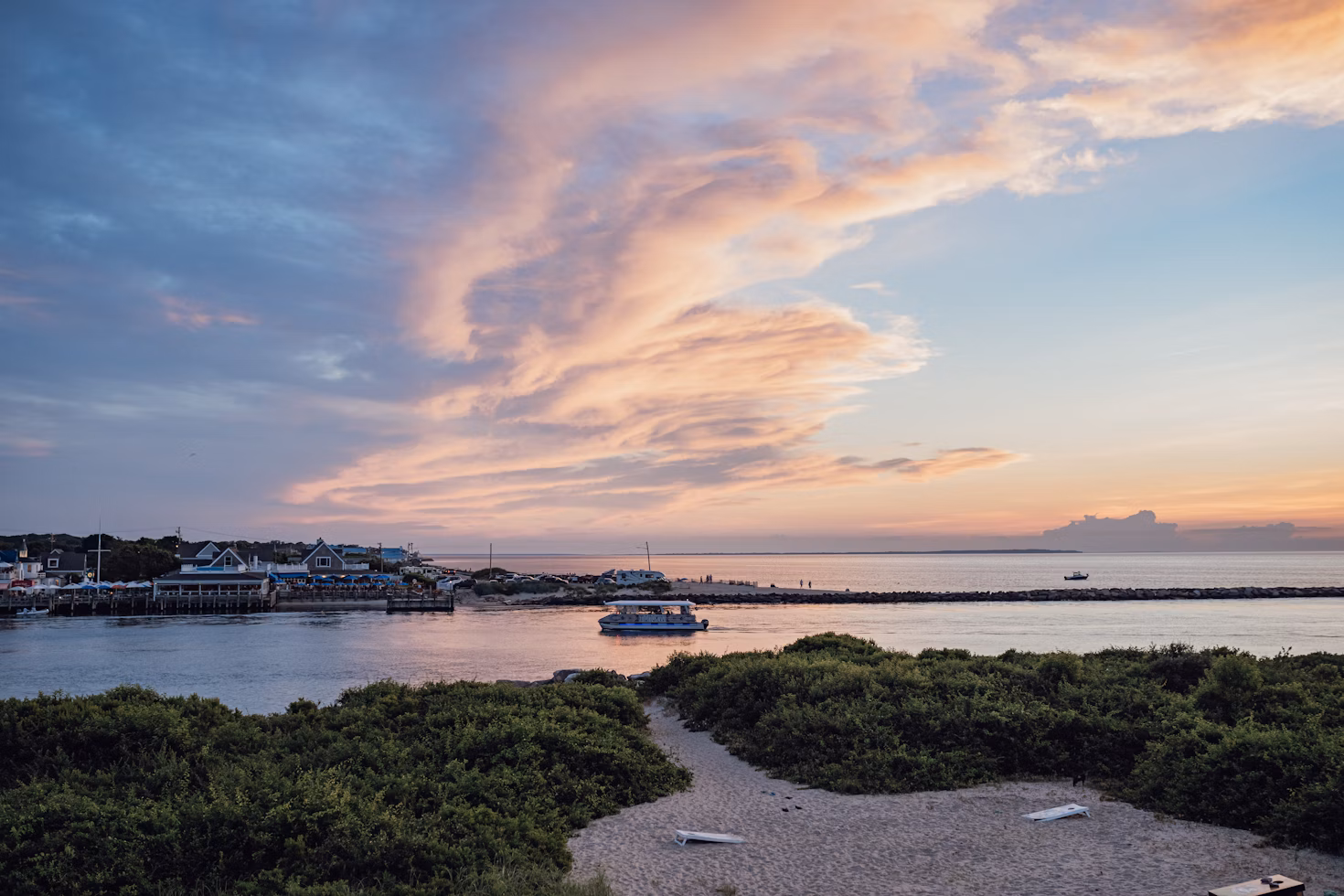 Luxury Coastal Living Guide: NYC Area’s Premier Waterfront Destinations