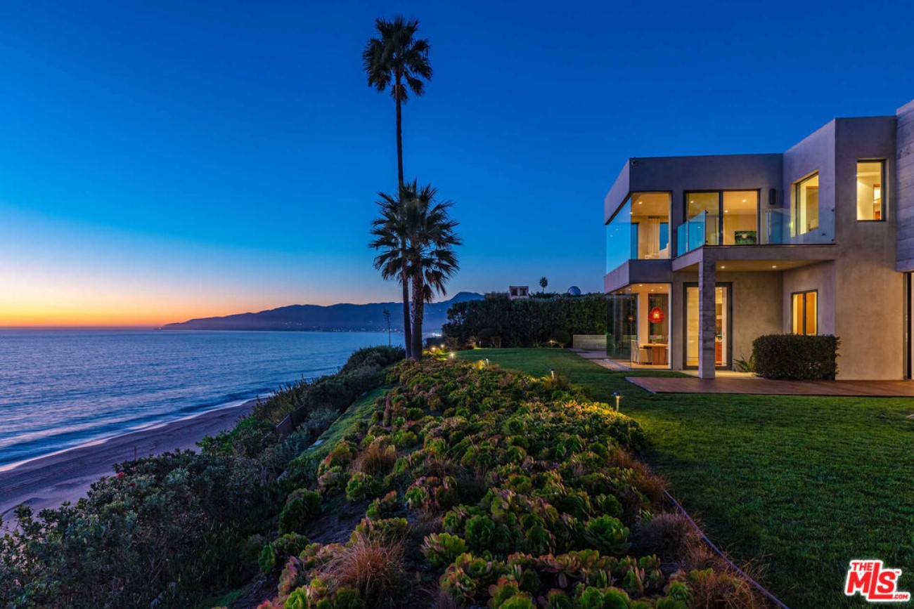Picture of Five Los Angeles Beachfront Communities Offering Ideal California ...