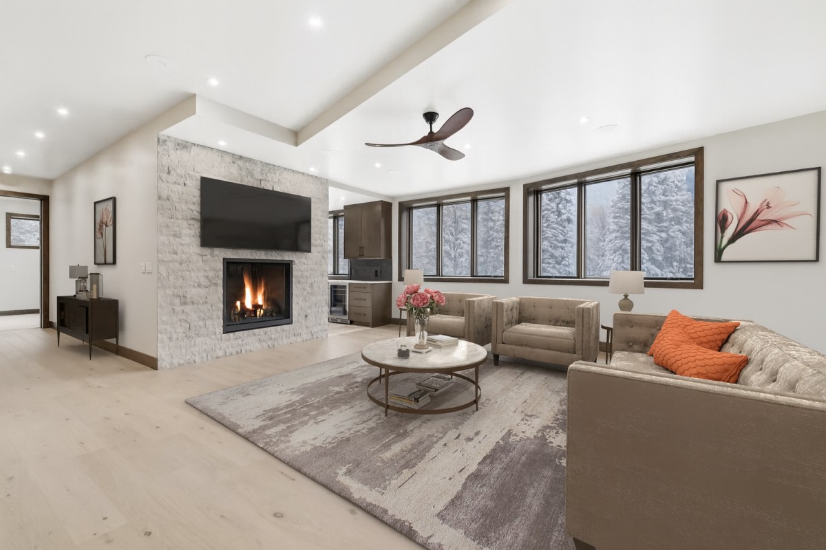 Picture of A Mountain Retreat Blending Luxury Features With Stunning Scenery ...