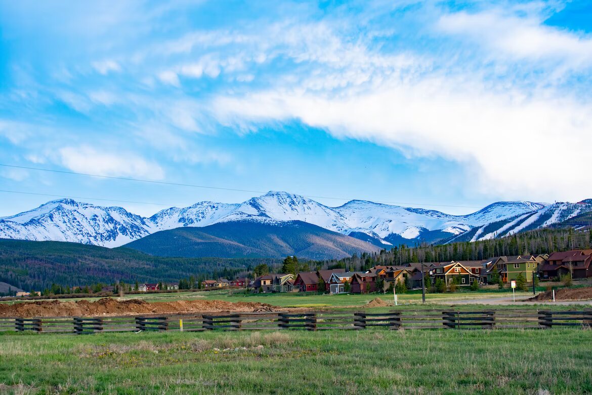 Colorado Mountain Towns Near Ski Resorts That Offer Appealing   TWILst ColoradoMount Winter Park1 