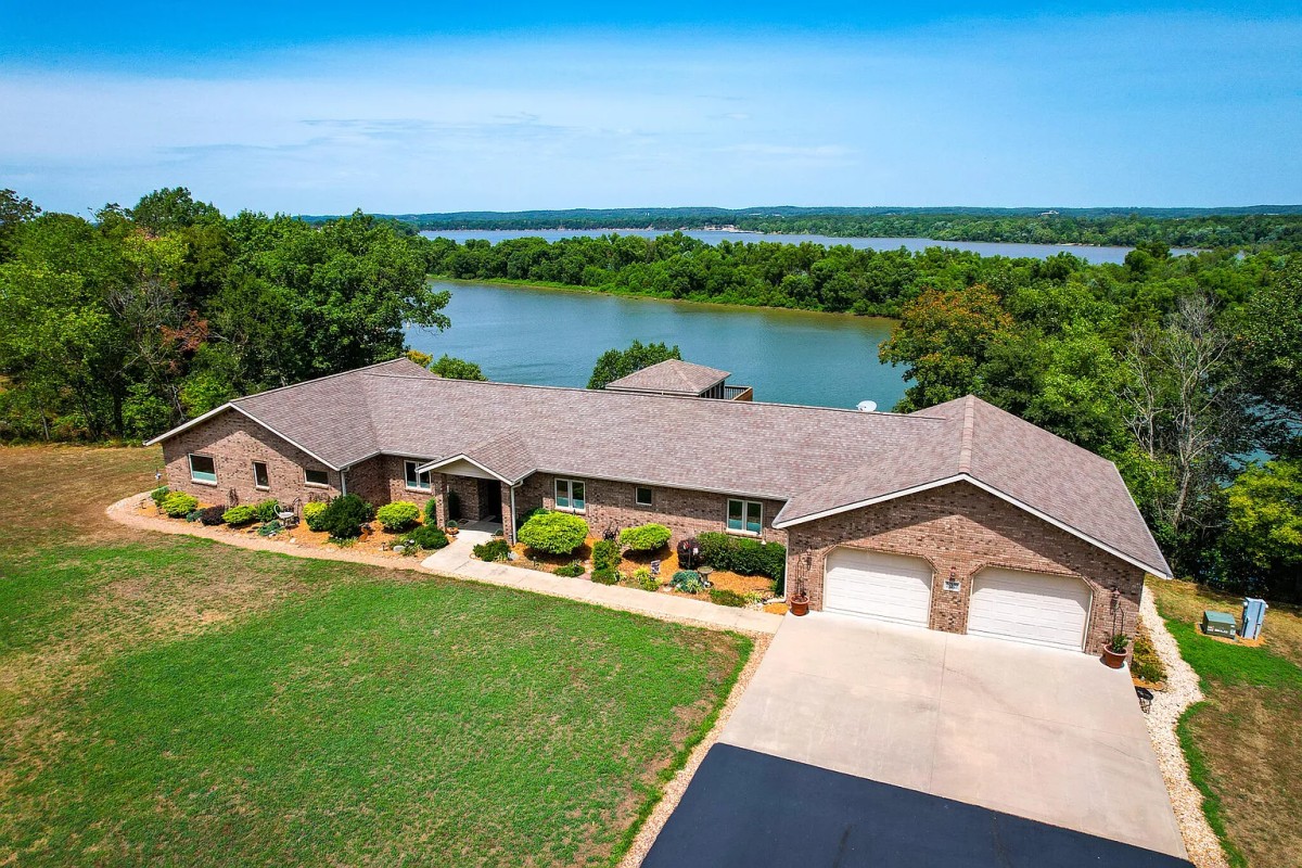 RanchStyle Homes Why U.S. Buyers Remain Intrigued by This Home Option