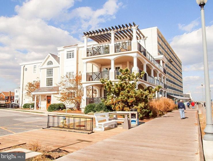 5 Impressive Condos On The Market
