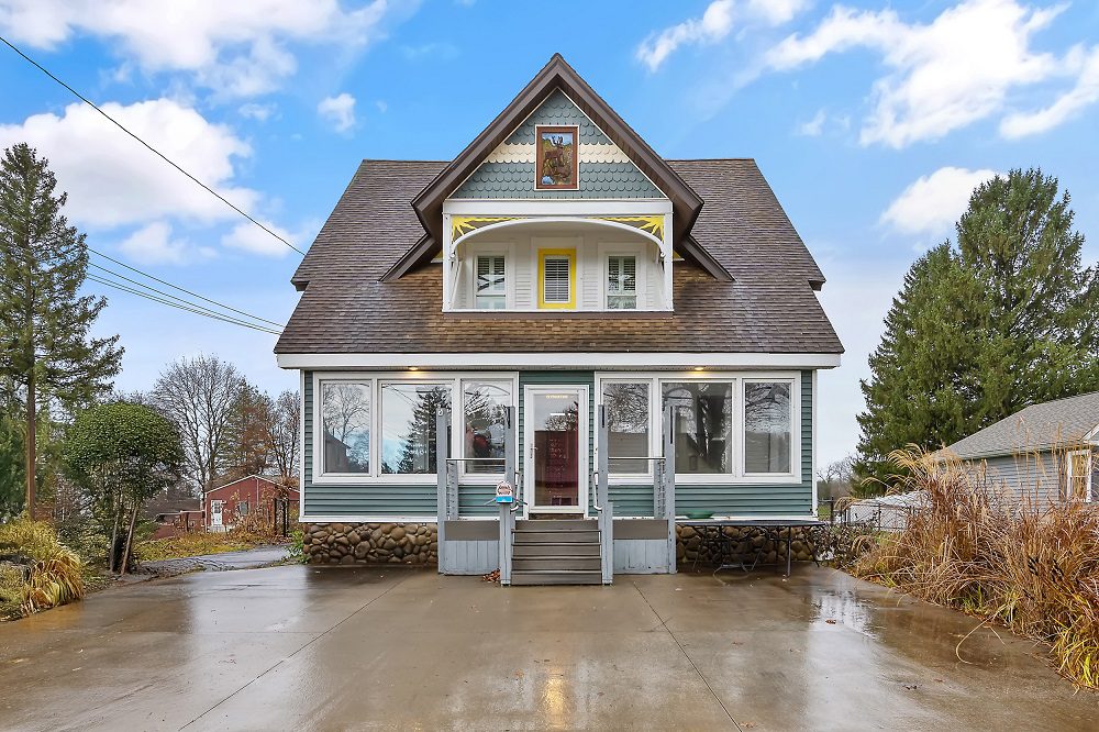 2 New York Syracuse Area Properties Now for Sale